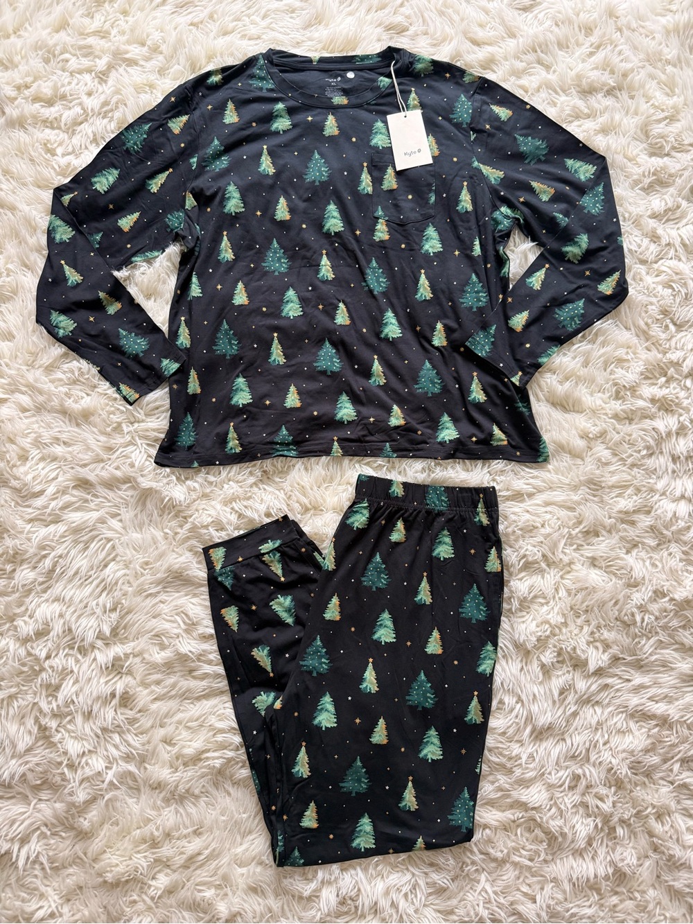 Kyte Women’s Twinkle Trees Jogger Set